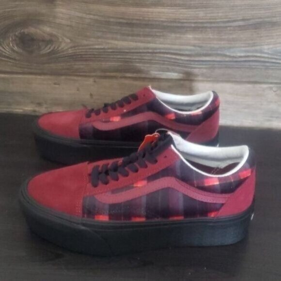 New Vans Old Skool Womens Red Platform Shoes Size 8 Velvet Plaid Emo Goth - Picture 7 of 10